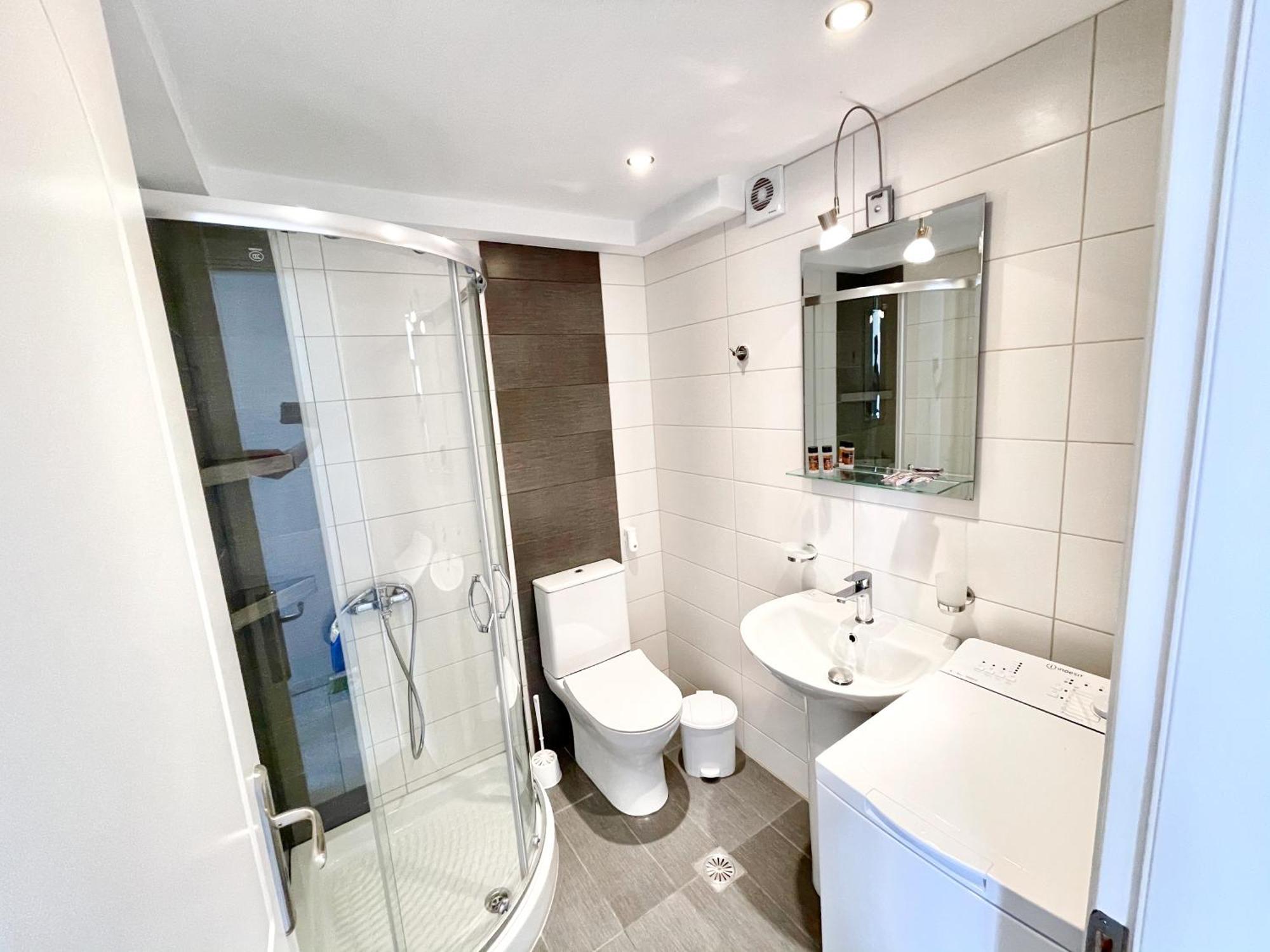 Xenias Rooms Apartments Koróni Exteriör bild
